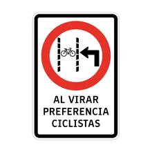 preferencia ciclistas al virar izquierda